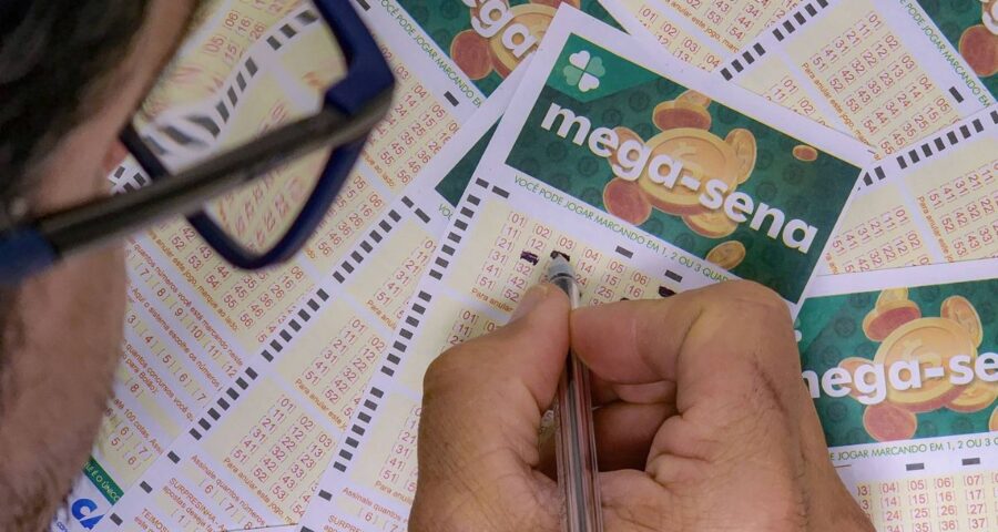 Mega-Sena acumulou e prêmio foi para R$ 60 mi. Imagem: Rafa Neddermeyer/Agência Brasil