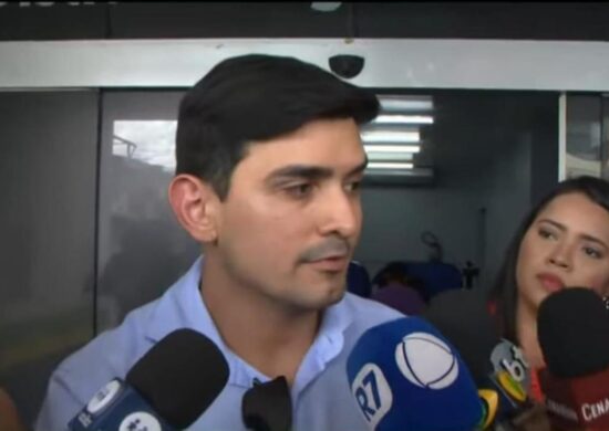 O primo de Djidja, Paloam Cardoso, prestou depoimento à polícia. Imagem: Reprodução/TV A Crítica