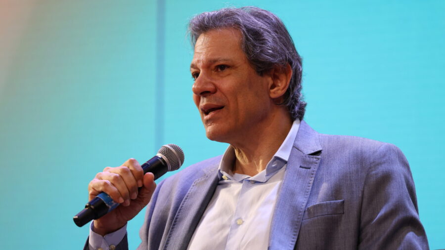 Fernando Haddad, anunciou o congelamento de R$ 15 bilhões no orçamento