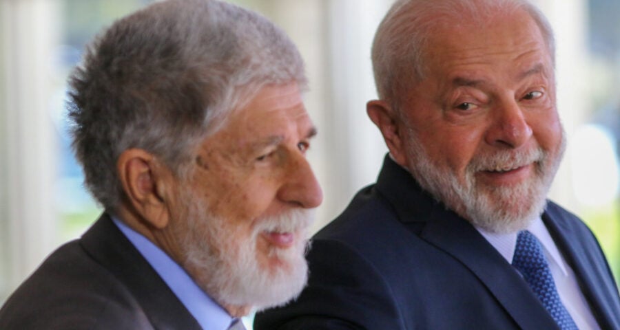 Celso Amorim acompanha na Venezuela as eleições e mantém Lula informado