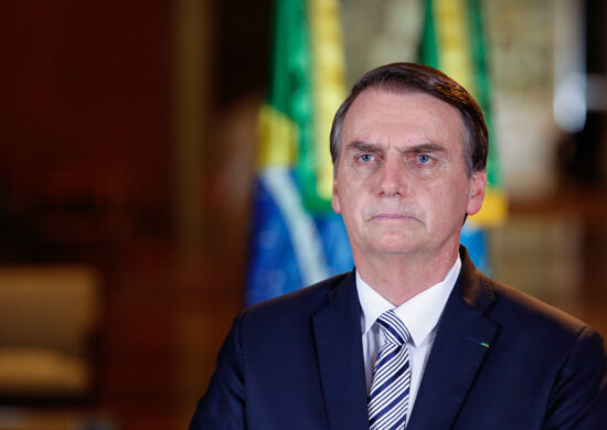 Joias podem ter custeado despesas de Bolsonaro nos EUA, diz PF.