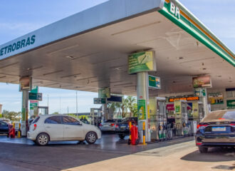 Com alta surpreendente gasolina chega a R$ 6,19 no DF.