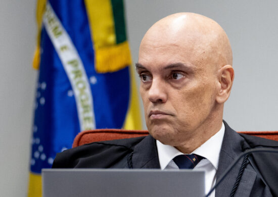 Moraes retira sigilo sobre gravação colhida em investigação da 'Abin paralela'