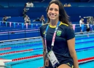 Ana Carolina saiu da Vila Olímpica sem autorização ao lado do seu namorado