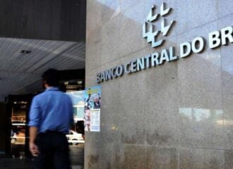Banco Central tem déficit em transações correntes