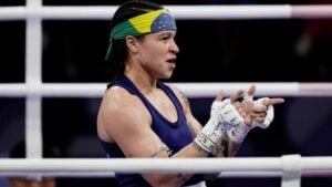 Bia Ferreira garantiu sua segunda medalha no boxe nas Olimpíadas 2024