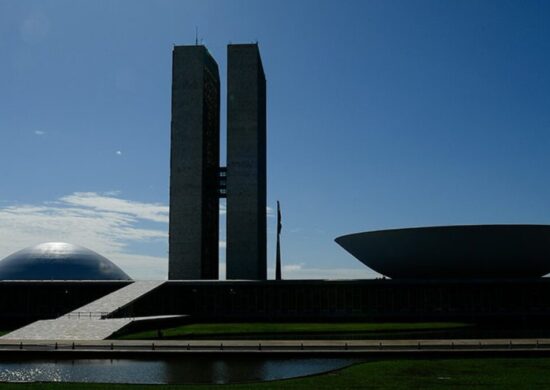 O Congresso Nacional retoma os trabalhos no dia 1º de agosto com 15 vetos presidenciais pendentes de votação.