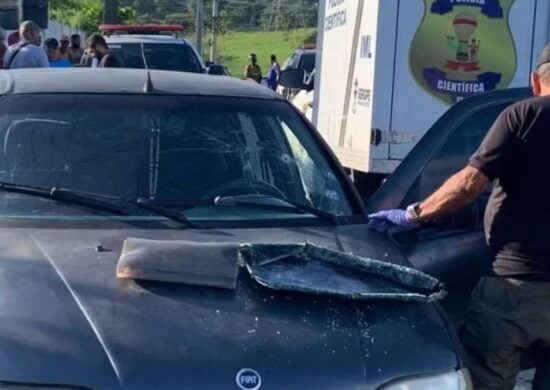 Família estava no carro quando foi surpreendida pelos criminosos - Foto: Divulgação/PCSE