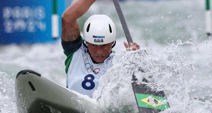 Ana Sátila encerrou sua participação na quinta posição da canoagem slalom em Paris - Foto: Reprodução/Instagram @anasatila_vargas