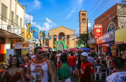 Festival de Parintins injeta mais de R$ 180 milhões na economia