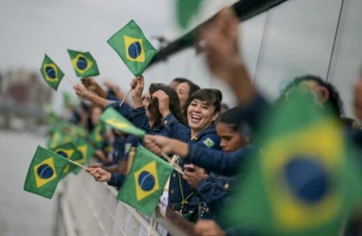 Os atletas retornaram à Vila Olímpica logo após completar o percurso da cerimônia de abertura das Olimpíadas 2024