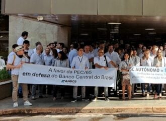 Servidores do Banco Central fazem ato a favor da autonomia do Banco. Foto: Keli Silva/Grupo Norte