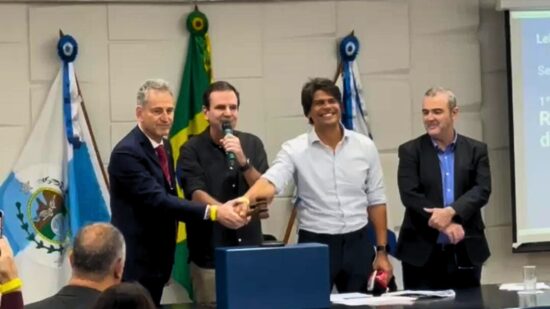 flamengo estádio compra-Capa