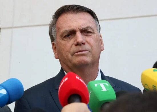 'A gente nunca sabe se estão gravando', diz Bolsonaro em reunião
