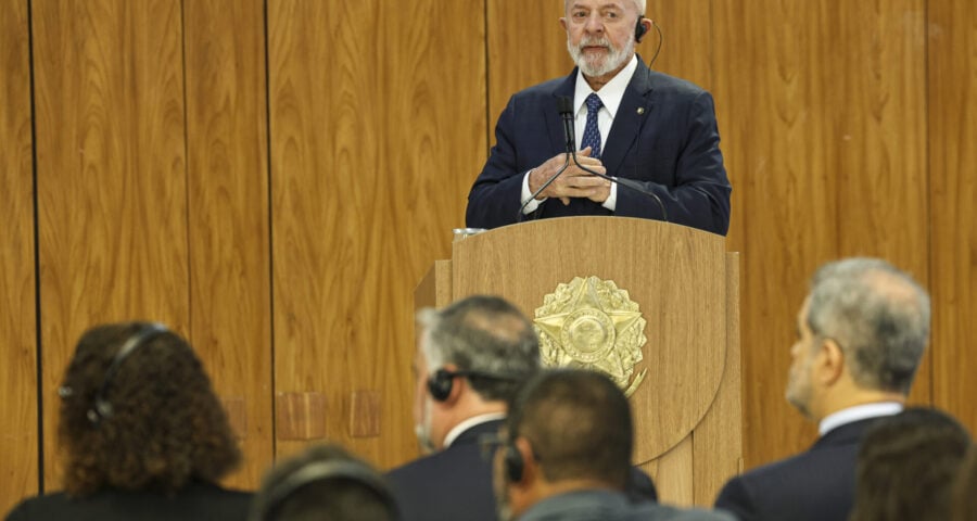 Lula fala sobre conflito no Oriente Médio e cobra ações globais
