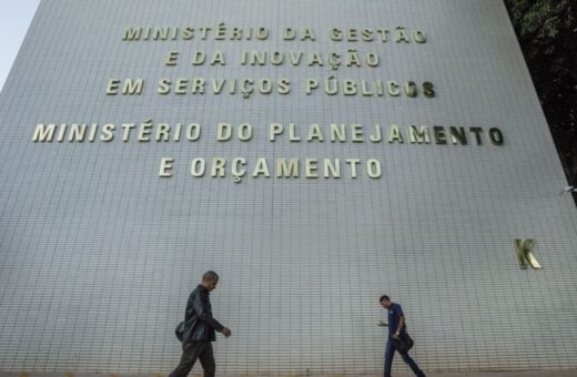 Servidores públicos terão proteção contra assédio no trabalho.