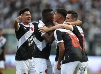 Atlético-GO e Vasco se enfrentam no primeiro duelo das oitavas da Copa do Brasil 2024 em busca de um lugar nas quartas de final."