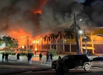 Veja imagens do incêndio que devastou shopping em Cuiabá (MT)