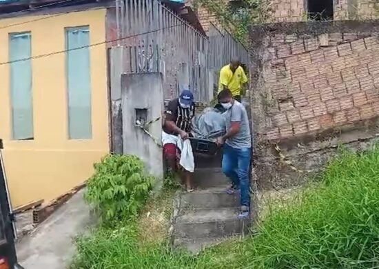 Corpo de mulher desaparecida foi encontrado dentro da própria casa no Bairro Cidade de Deus, Zona Norte de Manaus. Foto: Reprodução/TV Norte Amazonas