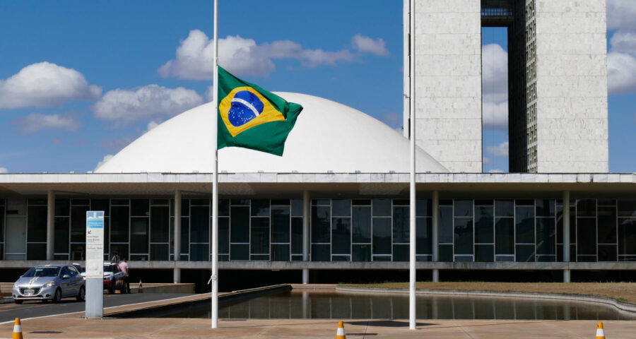 Senado Federal decreta luto de três dias pela morte de Silvio Santos.