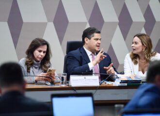 CCJ do Senado aprova PL que prevê provas on-line em concursos.