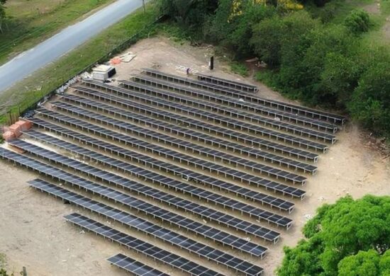 A empresa Future Solar Instalação e Manutenção Elétrica Ltda, especializada na venda e instalação de painéis de energia solar, está sendo acusada de aplicar golpes em Manaus.