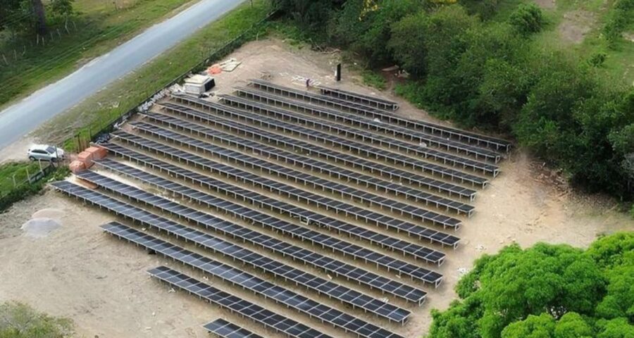 A empresa Future Solar Instalação e Manutenção Elétrica Ltda, especializada na venda e instalação de painéis de energia solar, está sendo acusada de aplicar golpes em Manaus.