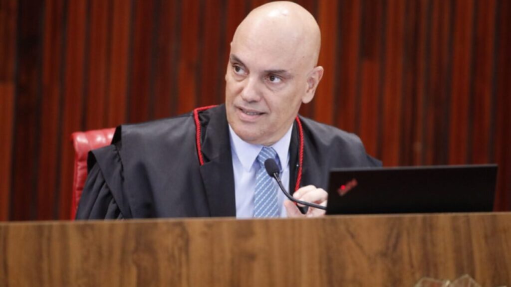 Alexandre de Moraes defende reforma política