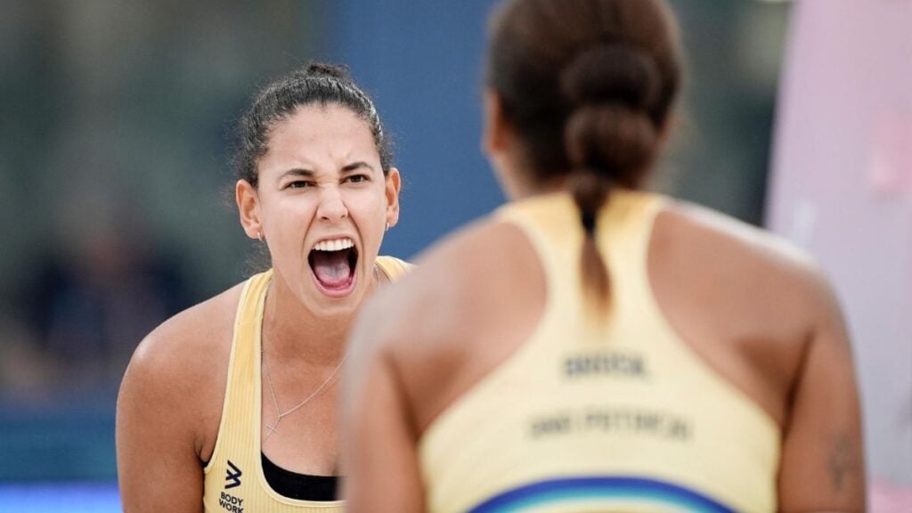 Ana Patrícia e Duda Lisboa enfrentaram Valentina Gottardi e Marta Mengatti no vôlei de praia das Olimpíadas de 2024.