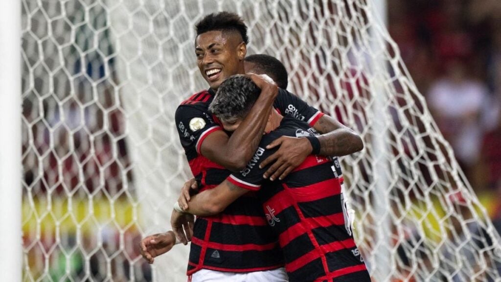 Bruno Henquique deve ser reforço do Flamengo contra o São Paulo - foto: Marcelo Cortes / CRF