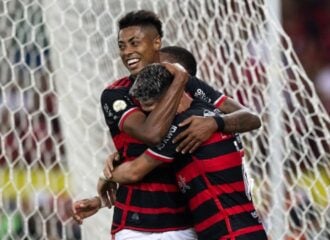 Bruno Henquique deve ser reforço do Flamengo contra o São Paulo - foto: Marcelo Cortes / CRF