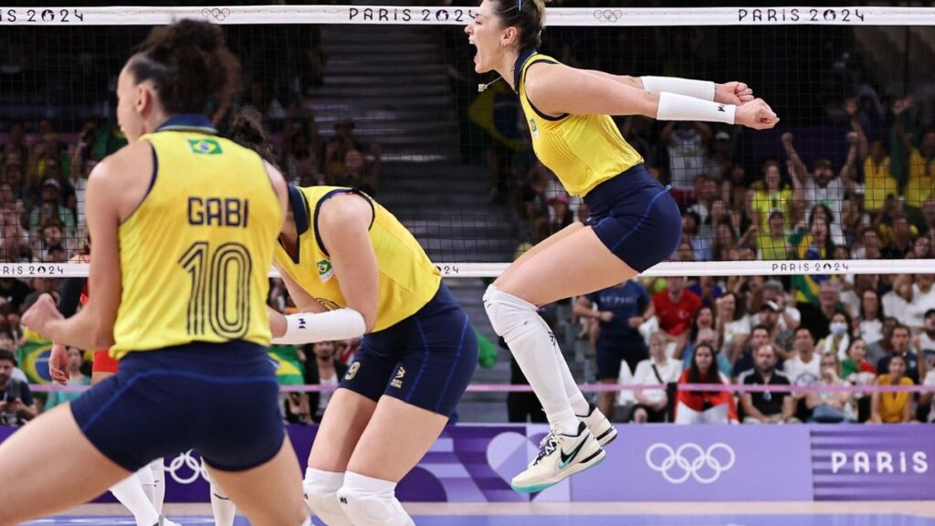 Brasil conquista bronze no vôlei feminino das Olimpíadas 2024.