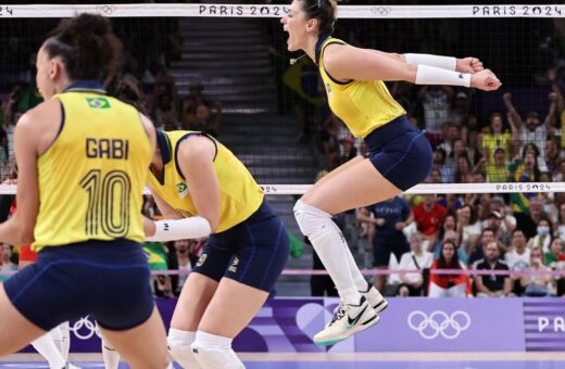 Brasil conquista bronze no vôlei feminino das Olimpíadas 2024.