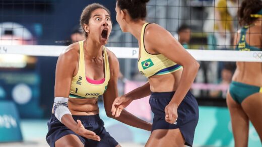 Brasil está na final do vôlei de praia feminino das Olimpíadas de Paris 2024.