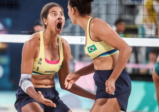 Brasil está na final do vôlei de praia feminino das Olimpíadas de Paris 2024.