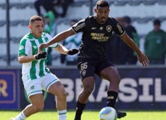 Botafogo perdeu para o Juventude, mas segue na liderança do Brasileirão - Foto: Vitor Silva / BFR