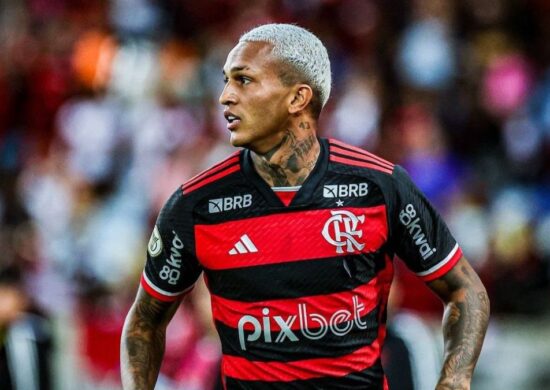 Wesley deve permanecer no Flamengo após desistência da Atalanta - Foto: Reprodução / Instagram @wesleyfranca03_