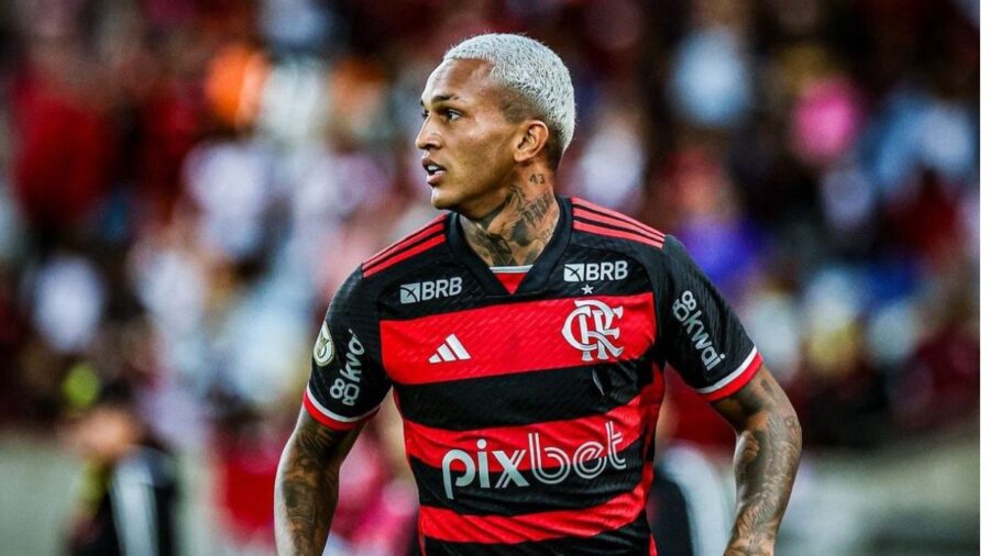 Wesley deve permanecer no Flamengo após desistência da Atalanta - Foto: Reprodução / Instagram @wesleyfranca03_