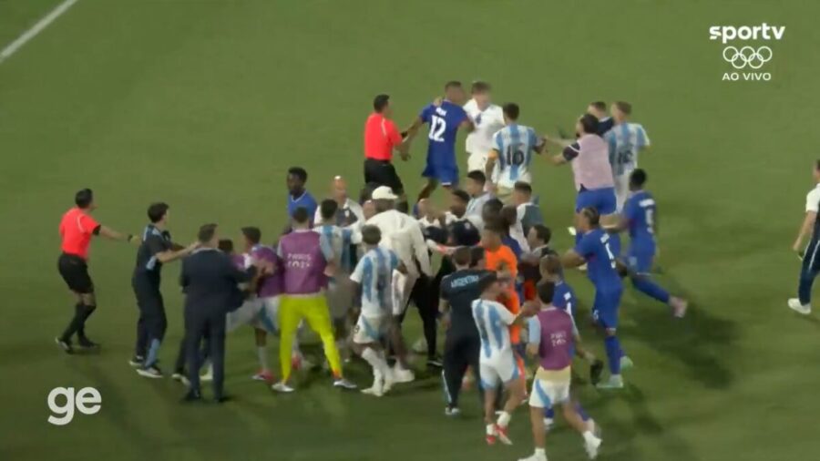 Jogadores da Seleção da Argentina expressaram frustração pela eliminação - Foto: Reprodução/Sportv