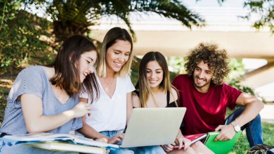 Estudantes podem contribuir para o INSS e garantir benefícios