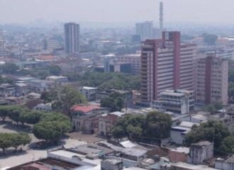 Fumaça encobre Manaus por vários dias - Foto João VianaSemcom