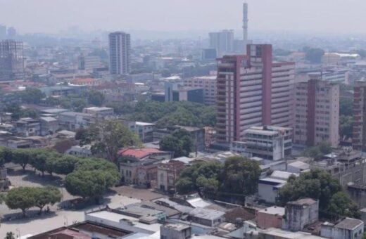 Fumaça encobre Manaus por vários dias - Foto João VianaSemcom