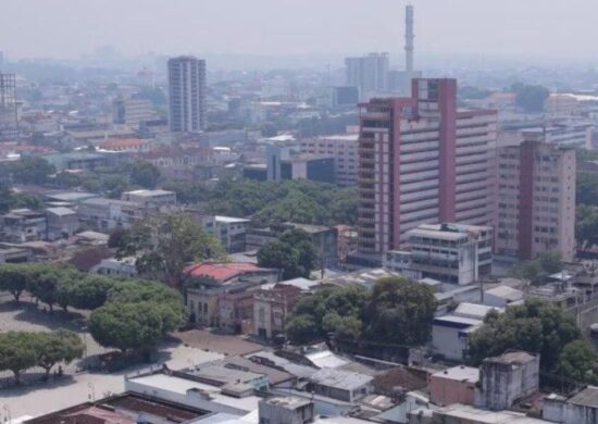 Fumaça encobre Manaus por vários dias - Foto João VianaSemcom