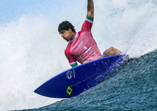 Gabriel Medina foi eliminado nas semifinais do surfe masculino das Olimpíadas de 2024.