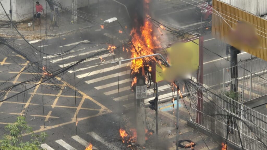 Incêndio em Manaus afeta trânsito. Foto: Reprodução Internet