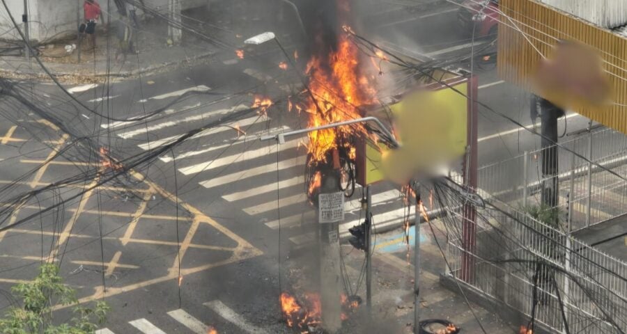 Incêndio em Manaus afeta trânsito. Foto: Reprodução Internet