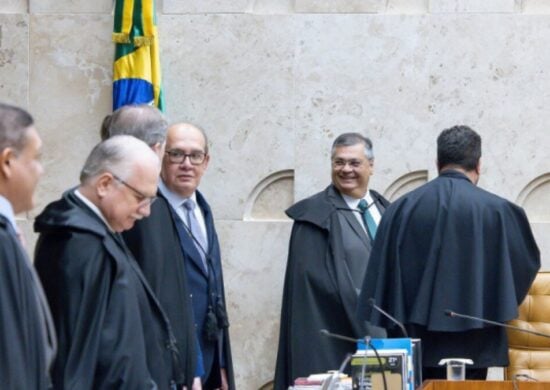 O Congresso Nacional vai reagir às ações da PGR e às decisões do ministro Flávio Dino, do STF, que miraram nas emendas parlamentares.