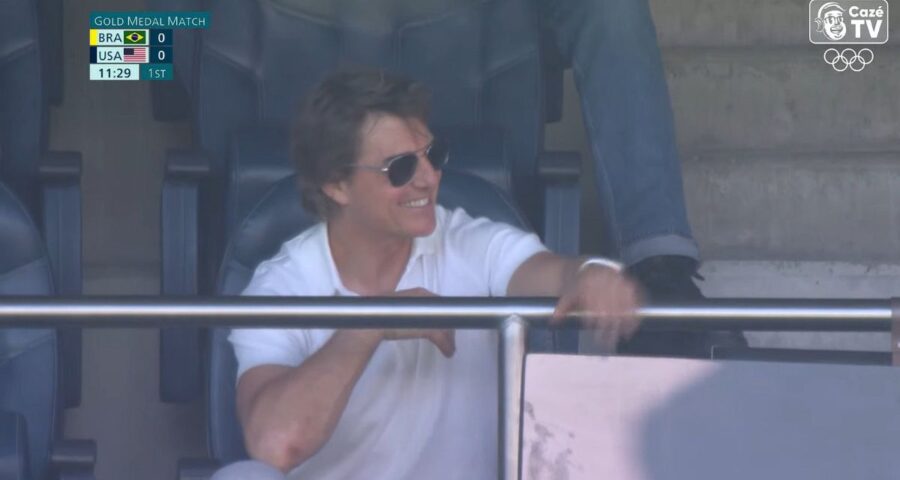 Tom Cruise assiste à final entre Brasil e EUA