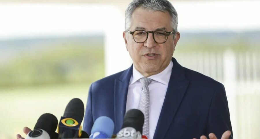 Emendas PIX: Padilha nega interferência do governo em decisão do STF.