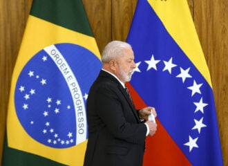 Em nota conjunta, os três países defenderam que a solução para o impasse eleitoral no país vizinho